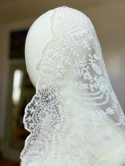 Vintage Bridal Veil · No. 2