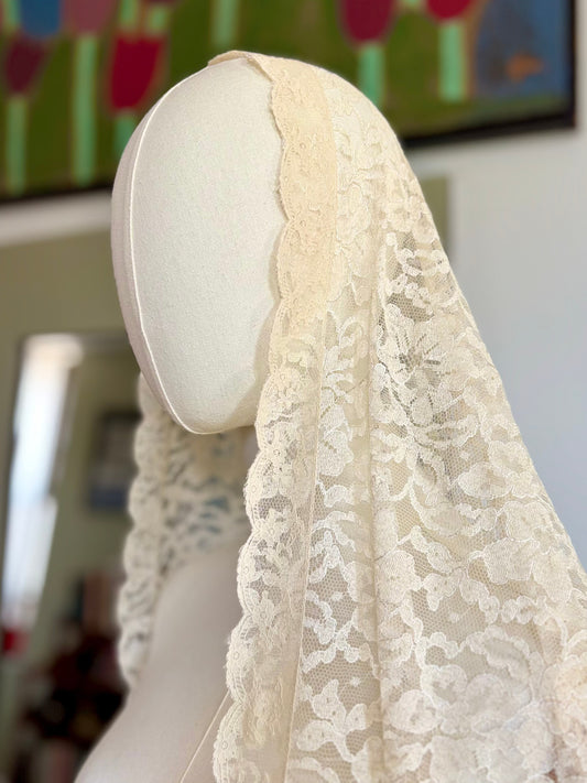 Vintage Bridal Veil · No. 3